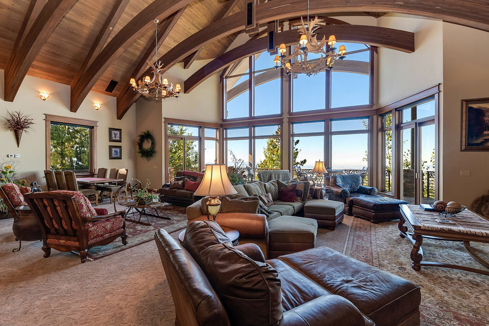 Ένα σπίτι 7 εκατ. δολαρίων σε υψόμετρο 9.000 ποδιών στη Νότια Καλιφόρνια