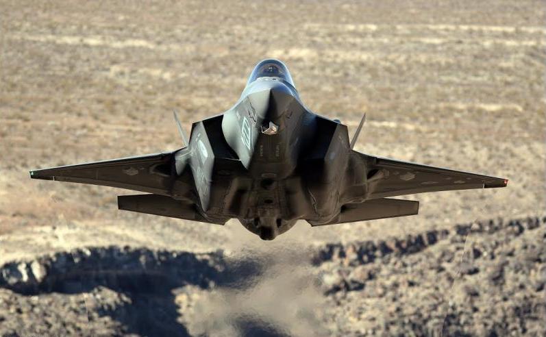 Αυτός είναι ο λόγος που τα stealth μαχητικά F-35 έχουν…ανάγκη τα πανίσχυρα F-16 “Viper”!