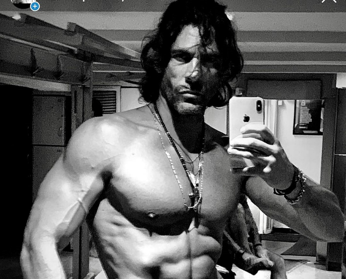 Γιάννης Σπαλιάρας: Με αυτή την ανάρτηση βάζει τέλος στην κόντρα του με τον Παπανώτα!