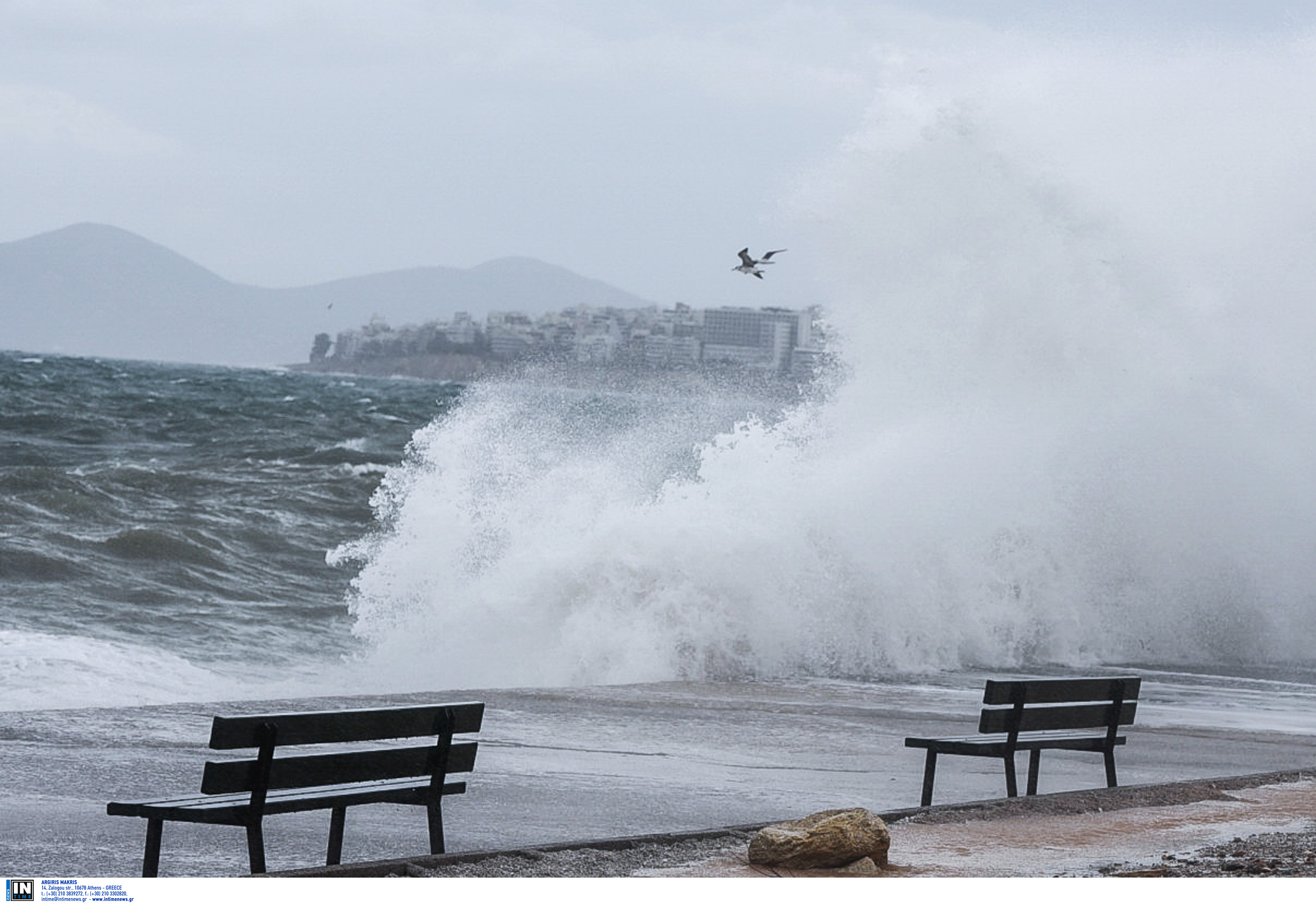 Καιρός – meteo: Θα μας πάρει και θα μας σηκώσει το Σάββατο! Άνεμοι θα φτάσουν τα 9 μποφόρ