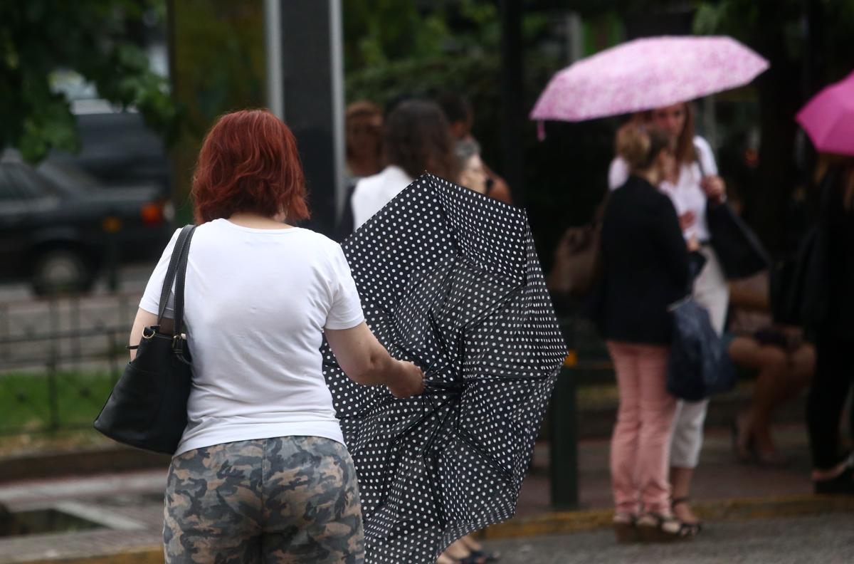 Καιρός αύριο: Που θα πέσουν βροχές, καταιγίδες και χαλάζι!