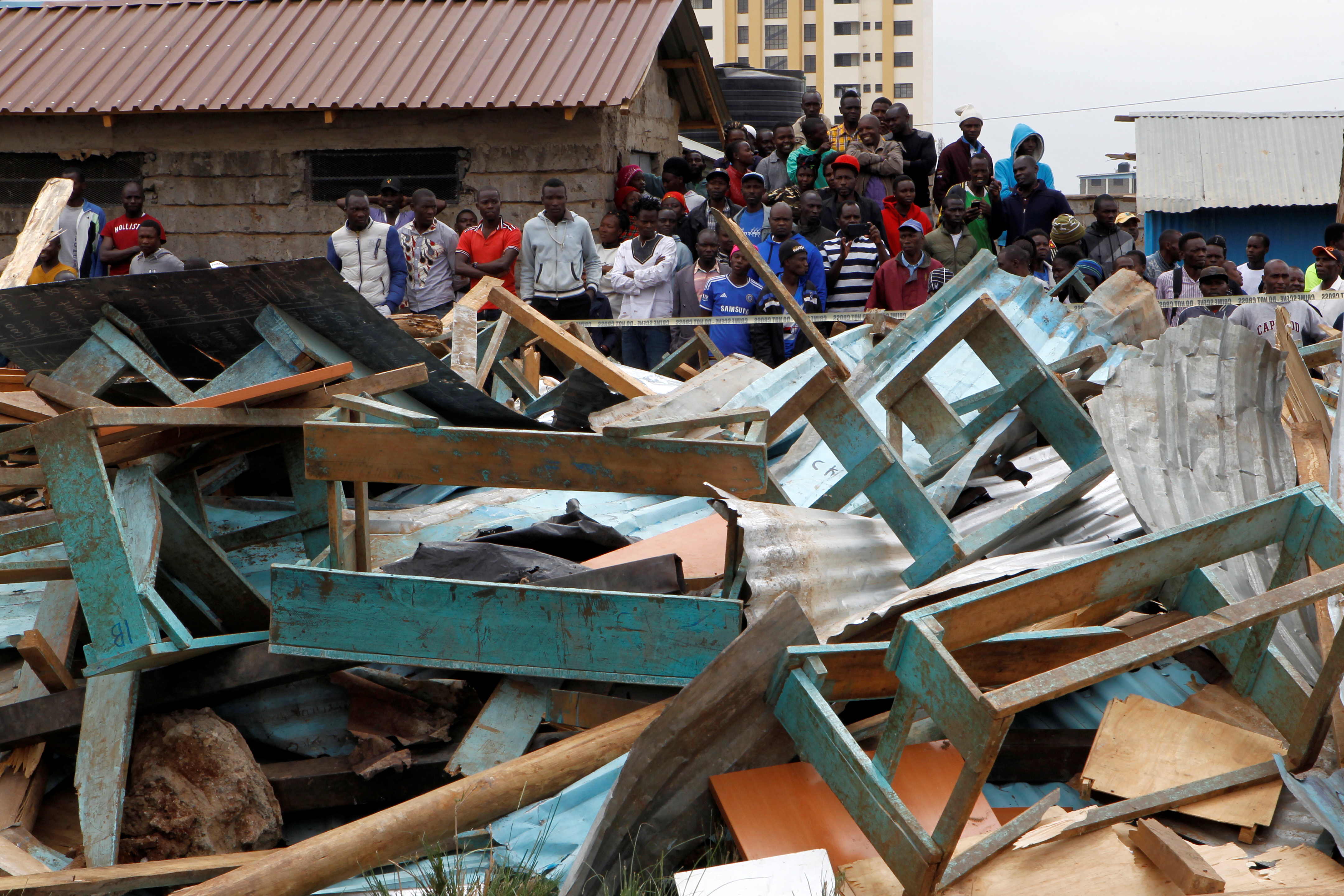 Ανείπωτη τραγωδία στην Κένυα: Κατέρρευσε σχολική αίθουσα, σκοτώθηκαν επτά παιδιά