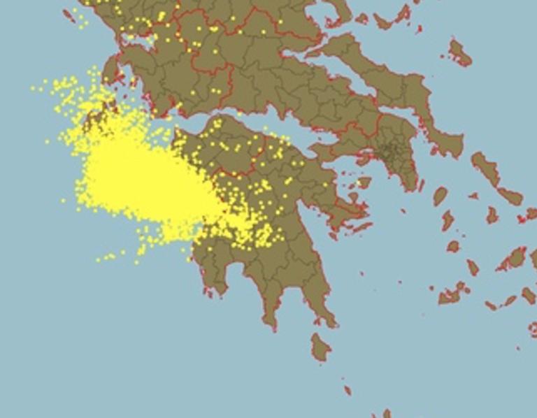 «Πνίγηκε» η Ηλεία! - 100 χιλιοστά βροχής στον Πύργο - 10.500 κεραυνοί στο Ιόνιο και στη Δυτική Ελλάδα!