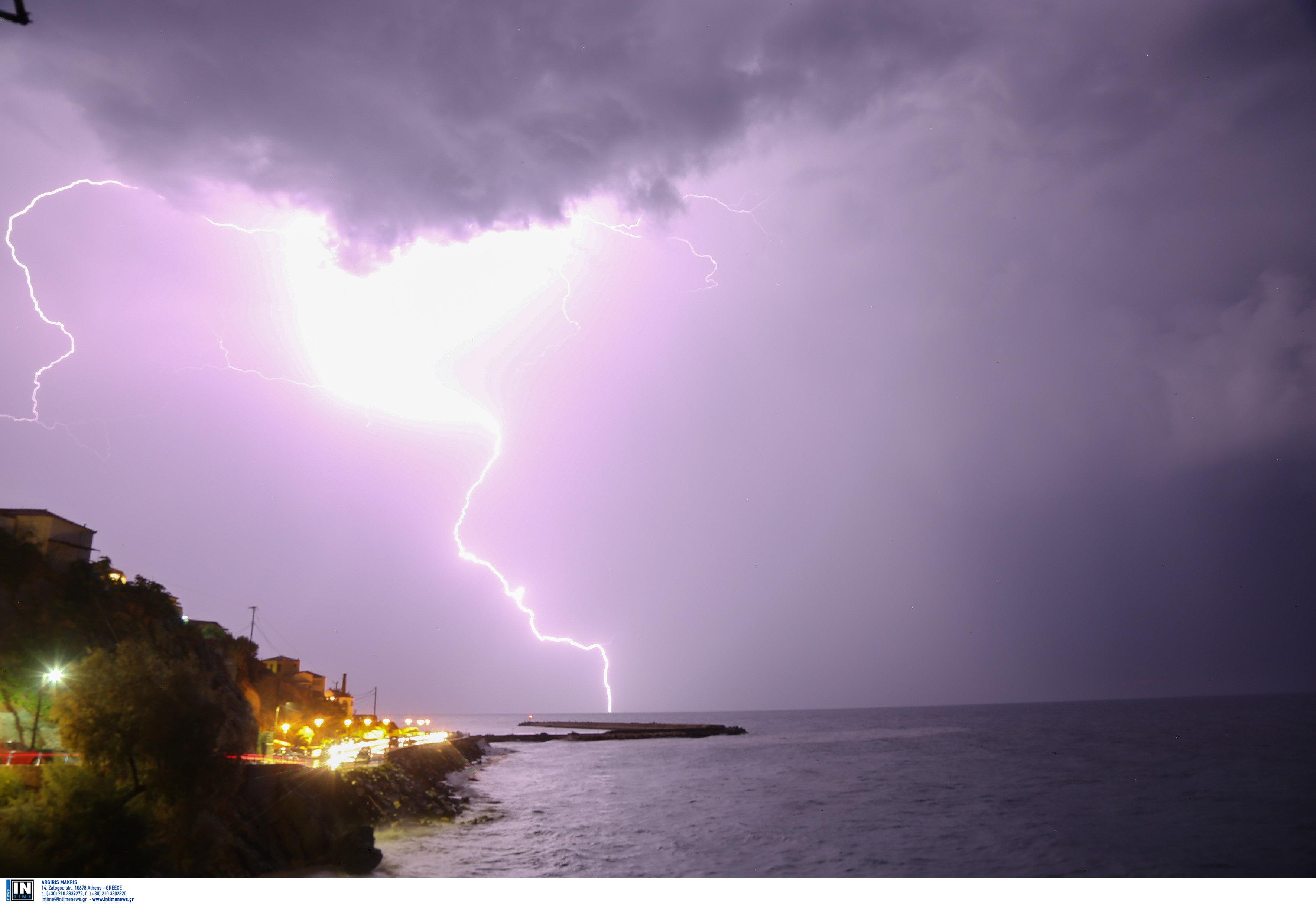 Καιρός: Ισχυρές καταιγίδες, χαλάζι και κεραυνοί μέχρι την Πέμπτη – Επικαιροποιήθηκε το έκτακτο δελτίο επικίνδυνων καιρικών φαινομένων