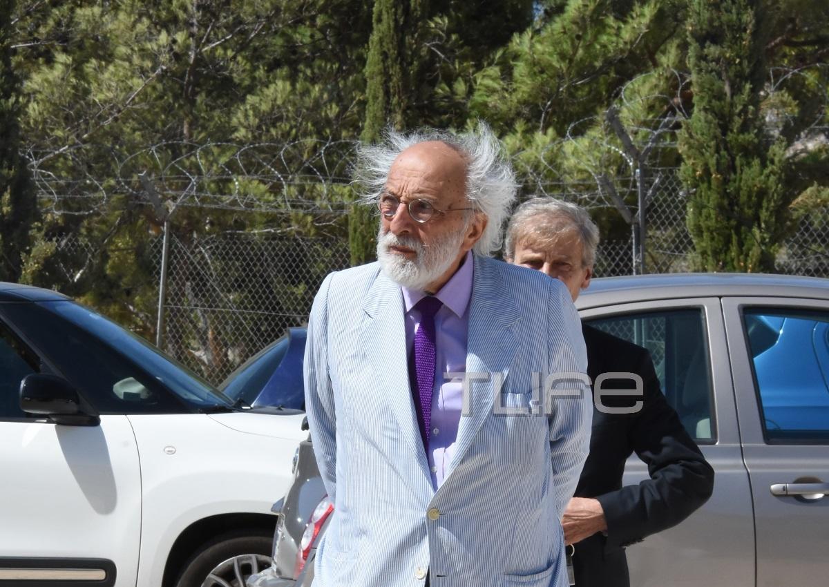 Το τελευταίο αντίο στον Δημήτρη Ρίζο! Σε κλίμα συγκίνησης η κηδεία του