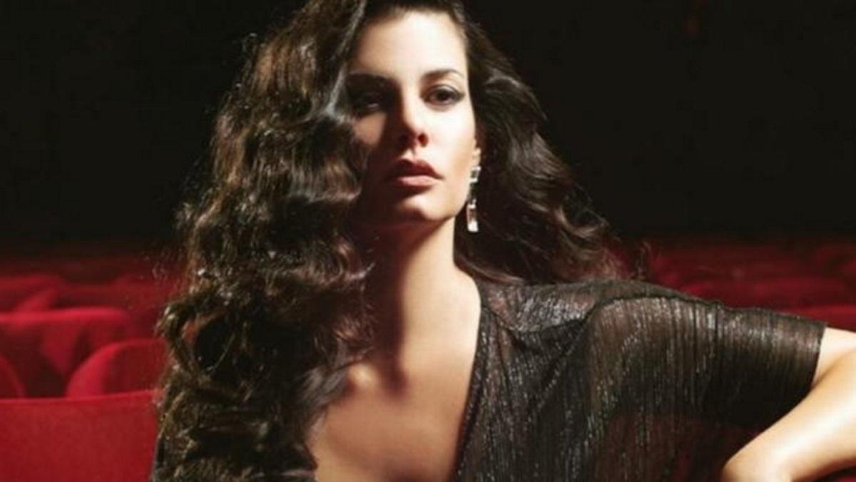 Ξεσπά η Μαρία Κορινθίου: «Άποψη να έχεις όταν μιλάς εμπεριστατωμένα…»