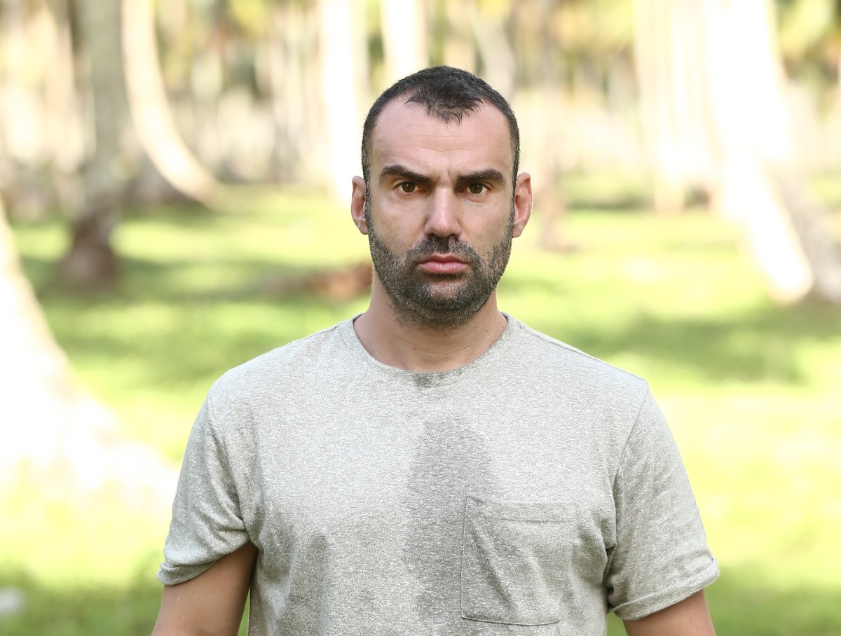 Ξεκαθαρίζει για τον Λάμπρο Χούτο! «Είναι κολλητός μου, μη νομίζουν άλλα οι θαυμάστριές του»