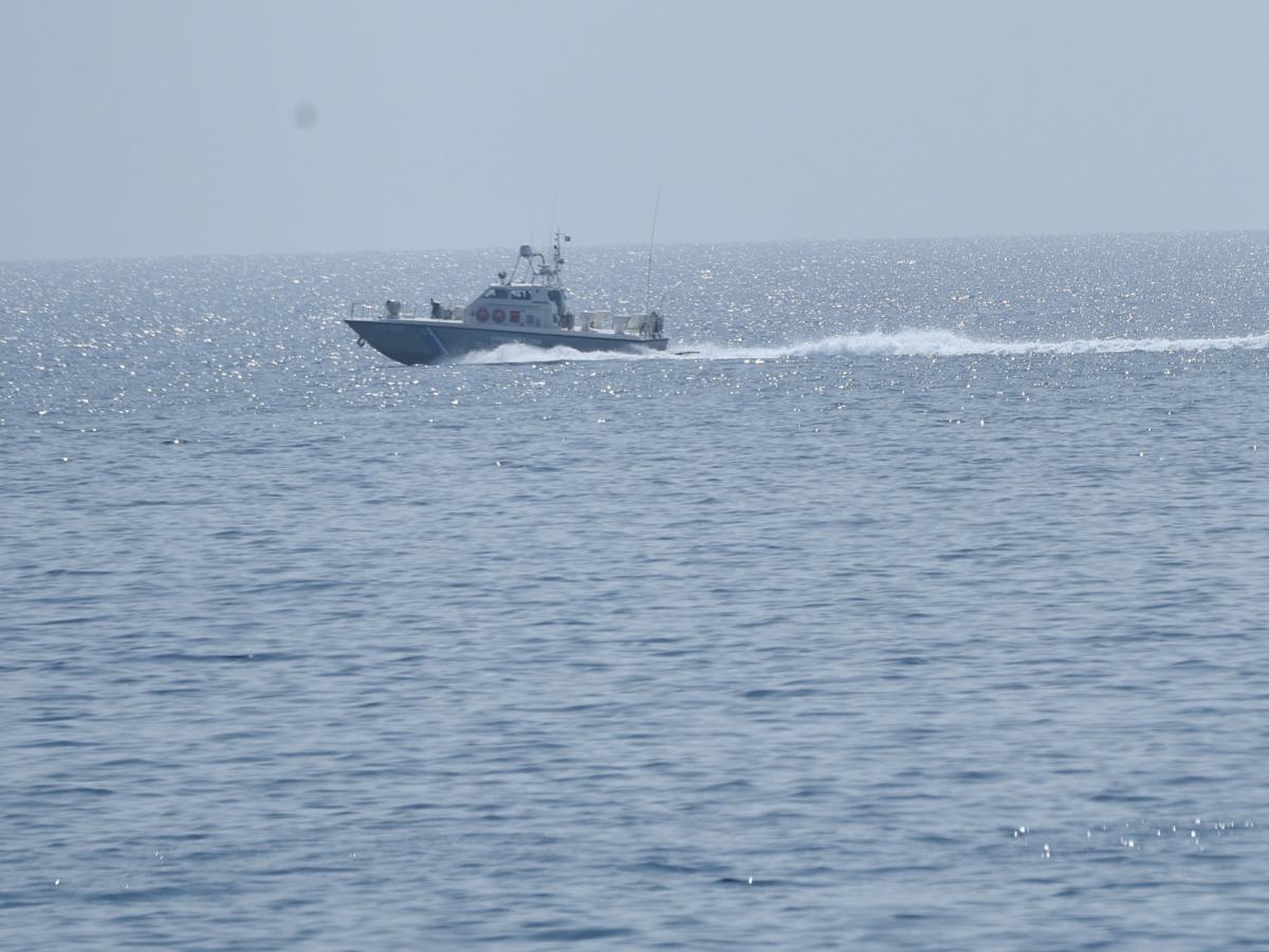 Σάμος: Καταδίωξη σκάφους με πυρά