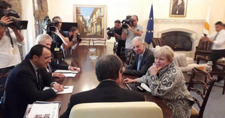 Κυπριακό: “Παραγωγικό” χαρακτηρίζουν στη Λευκωσία το σημαντικό τετ-α-τετ Αναστασιάδη και Λουτ!
