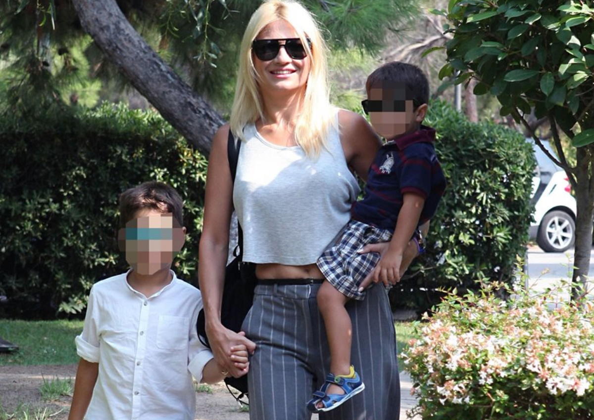 Φαίη Σκορδά: Δείτε πώς φωτογράφισε τους γιους της λίγο πριν φύγουν για το σχολείο!