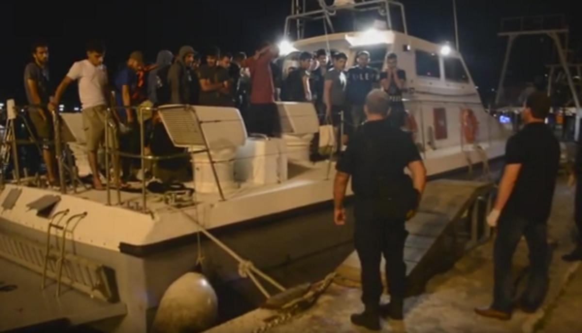 Ζάκυνθος: Κοντά στο διάσημο “Ναυάγιο” 36 άνθρωποι έδιναν τη δική τους μάχη επιβίωσης – video