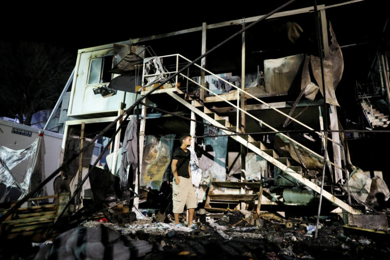 Τραγωδία στο Καρά Τεπέ στη Μυτιλήνη! Γυναίκα κάηκε ζωντανή μέσα σε κοντέινερ