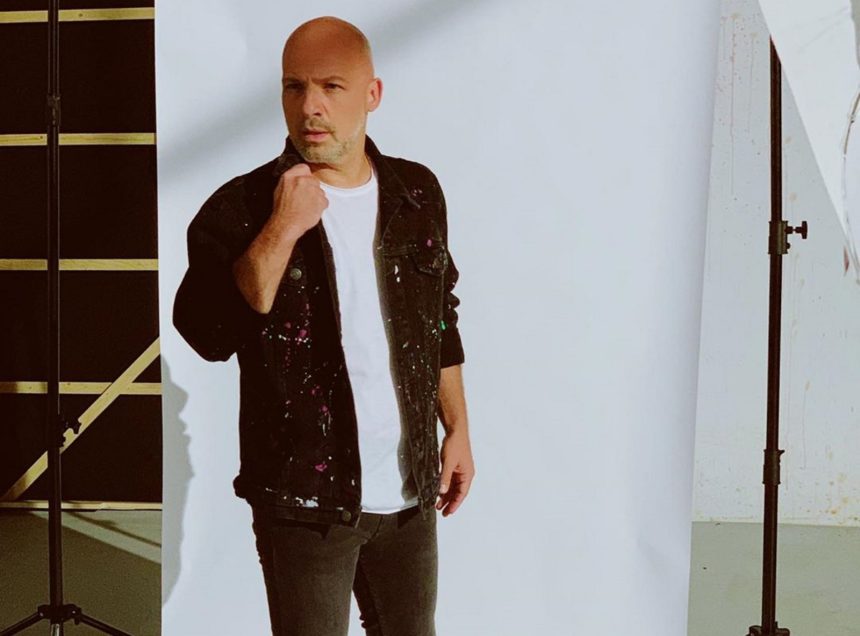 Η οργισμένη ανάρτηση του Μουτσινά: «Ξαφνικά βρίσκομαι έναν αιώνα πίσω…»