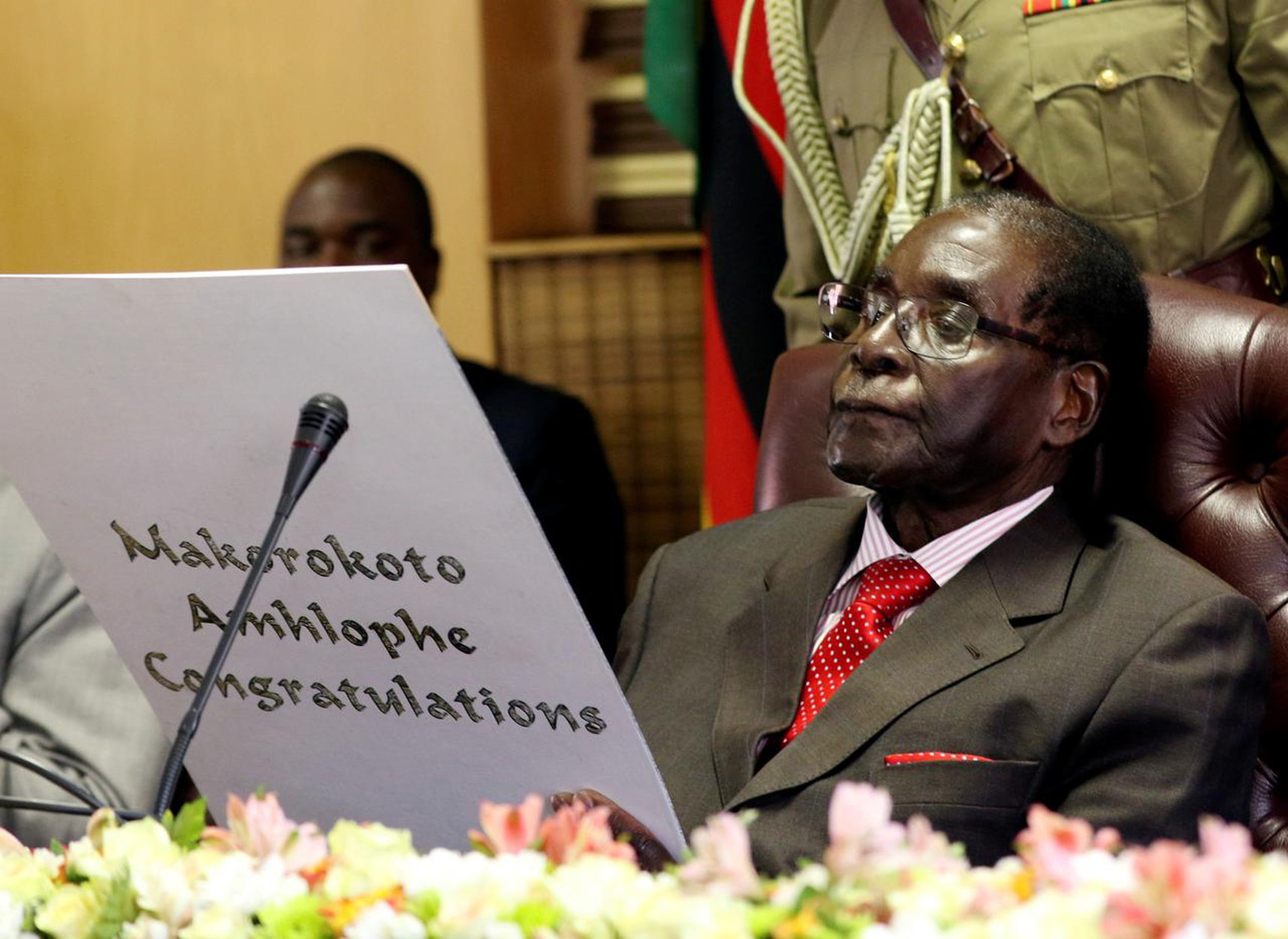 Ζιμπάμπουε: Ανακηρύχτηκε εθνικός ήρωας ο Μουγκάμπε – Σε πένθος η χώρα μέχρι την κηδεία του