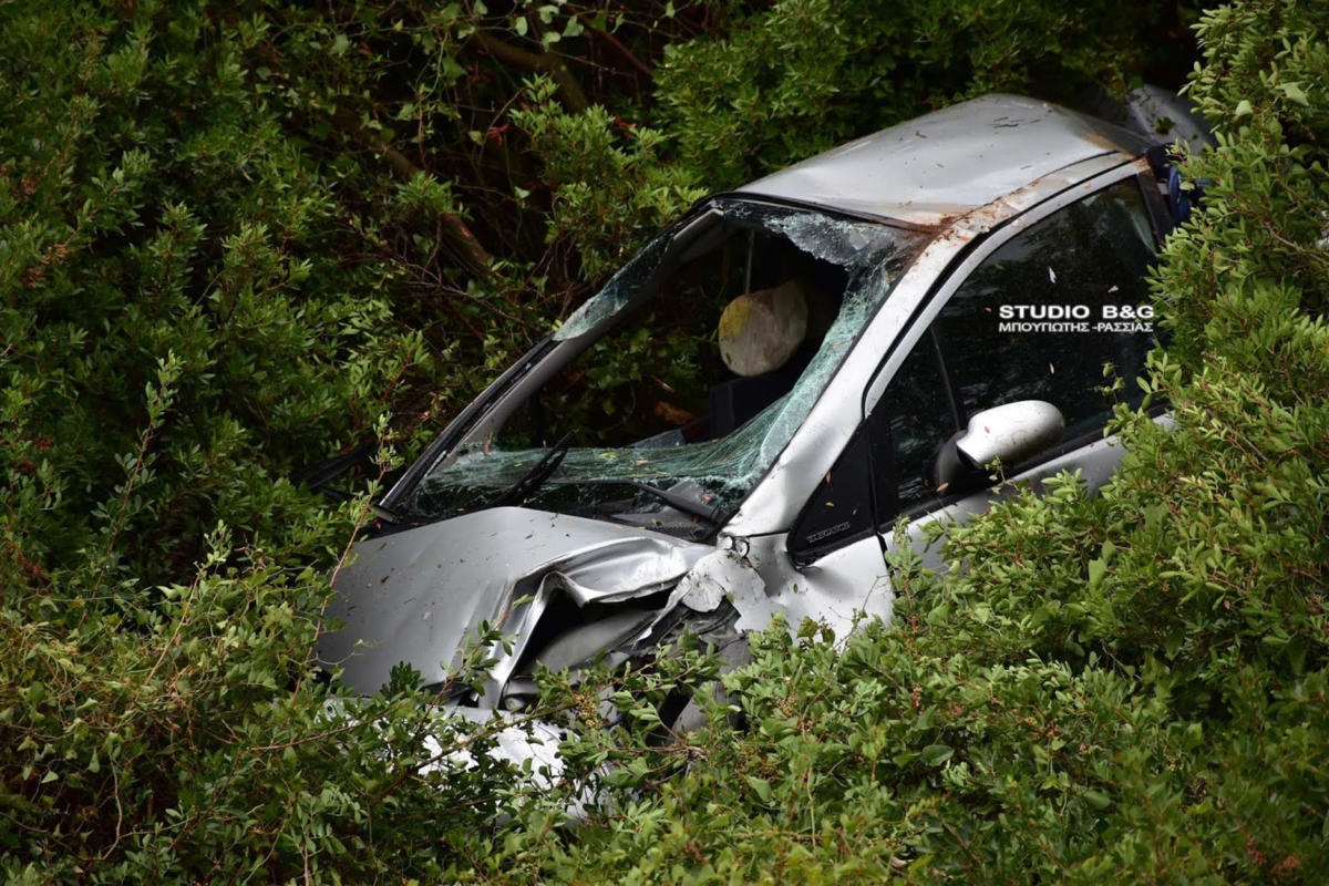 Ναύπλιο: “Βούτηξε” με το αυτοκίνητο στον θάνατο – Σκληρές εικόνες από το τροχαίο στο Κονδύλι