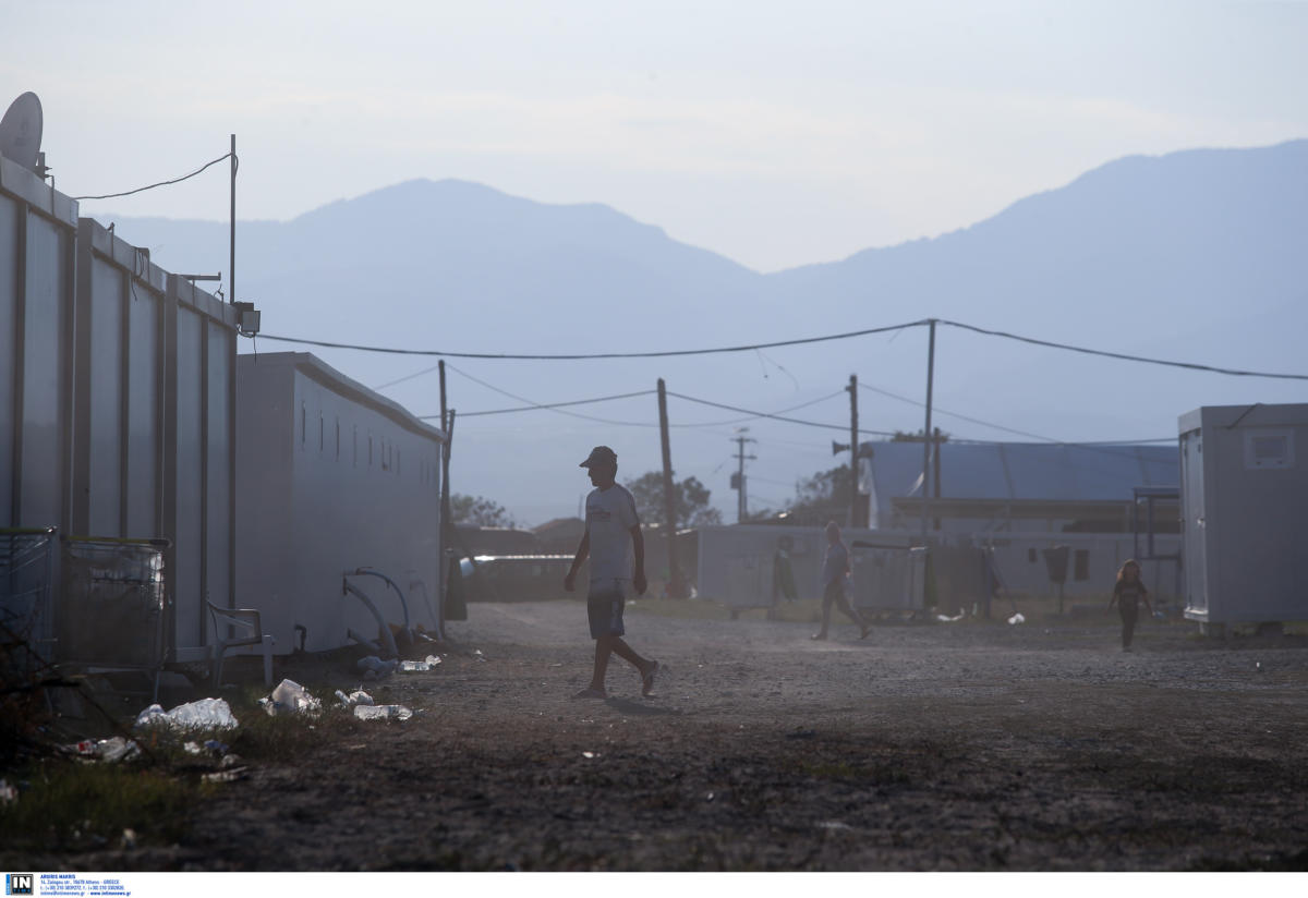Κιλκίς: Μετανάστες χωρίς νερό και ρεύμα – “Ασφυξία” στον καταυλισμό με εικόνες που προβληματίζουν!