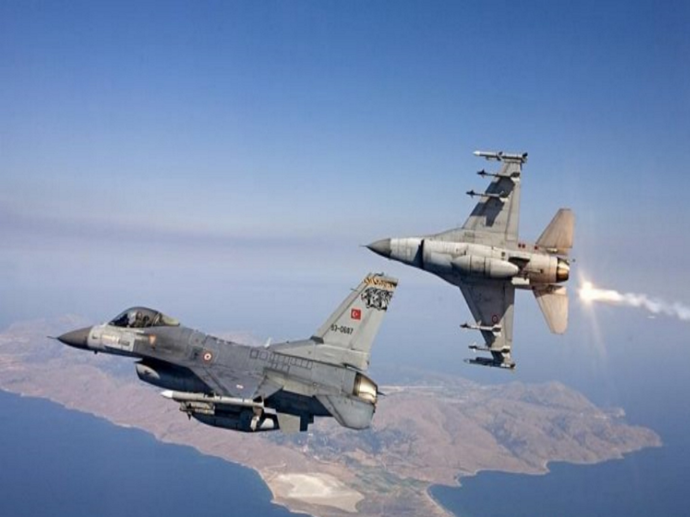 Τουρκικές επιδρομές μαχητικών αεροσκαφών σε βάσεις του PKK στο Ιράκ – Τρεις οι νεκροί!