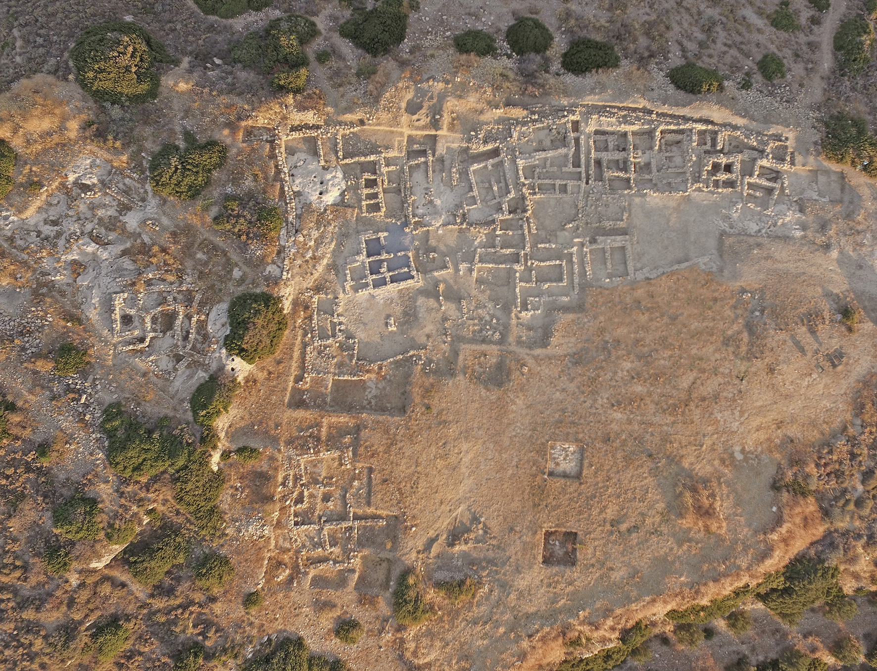 Νέα σημαντικά ευρήματα στο μινωικό νεκροταφείο του Πετρά στην Κρήτη
