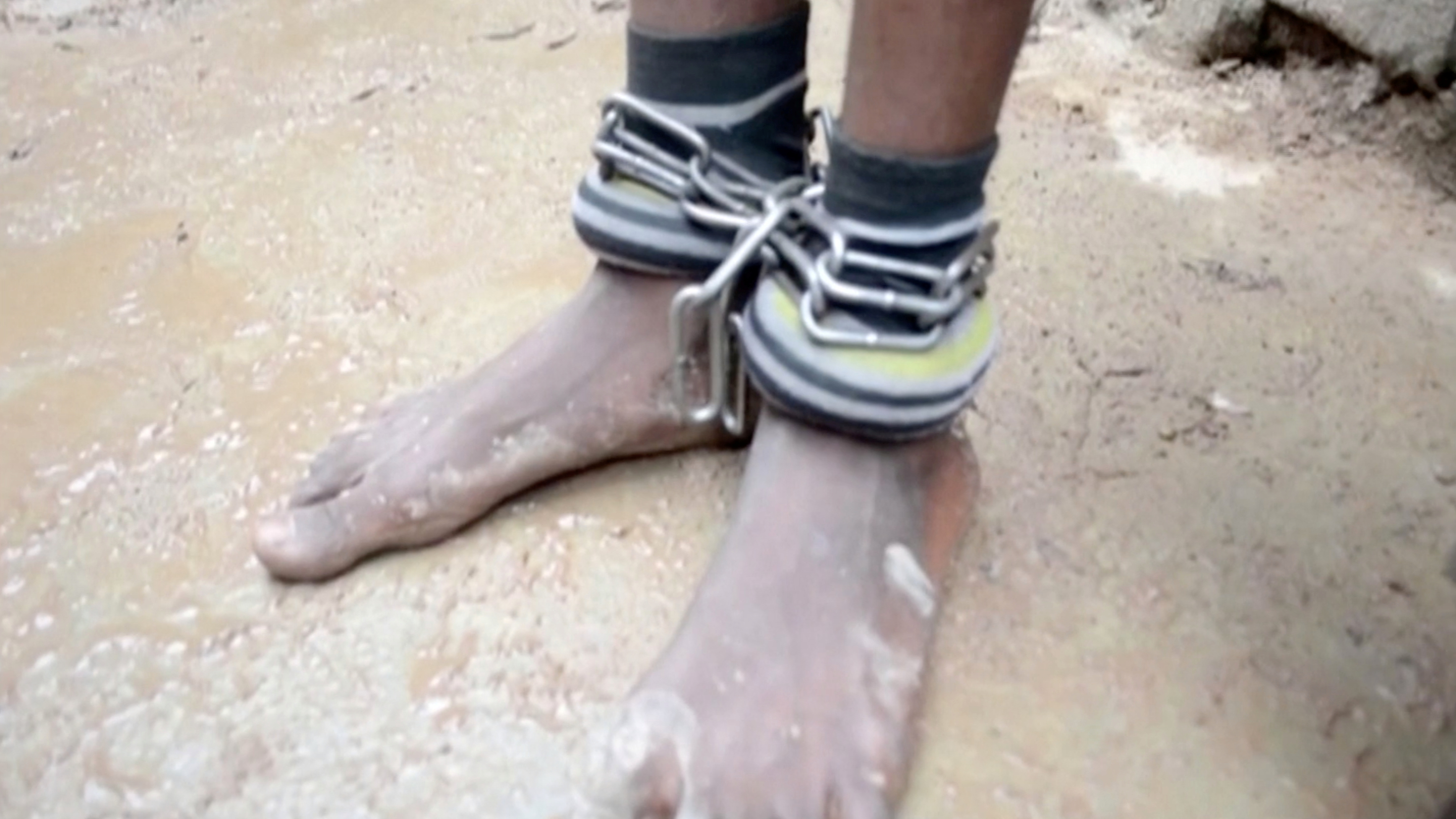 Νιγηρία: Το σχολείο της φρίκης! Κρατούσαν 300 αγόρια αιχμάλωτα