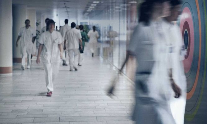 Δημοσιεύθηκε η προκήρυξη για τους νέους Διοικητές Νοσοκομείων – Δείτε τα προσόντα