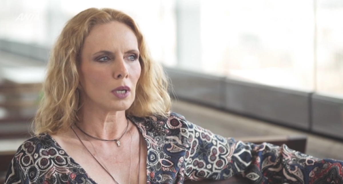 Η εξομολόγηση της Εβελίνας Παπούλια: “Έπαθα ένα σοκ, ήταν μια πολύ μεγάλη ανατροπή για μένα”!