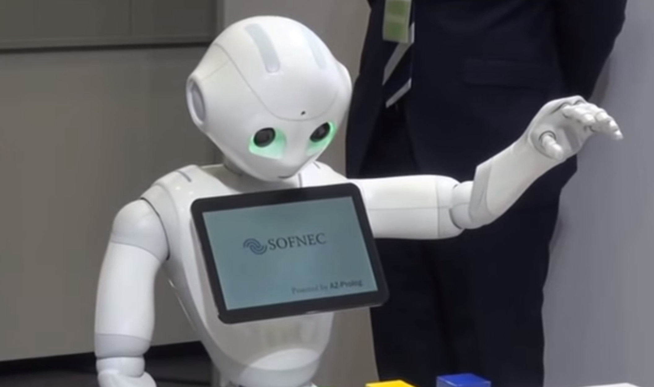Ο Δημόκριτος κάνει πιο… “έξυπνα” τα ρομπότ “Pepper” του Ελ. Βενιζέλος
