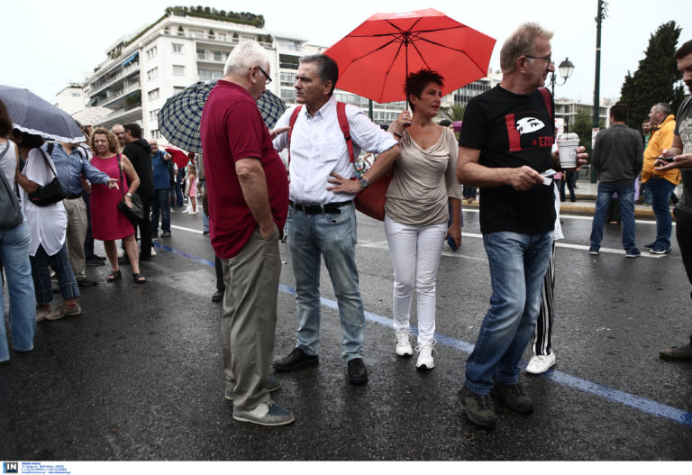 Ο Τσακαλώτος δεν έχει δικαίωμα ούτε σε πορεία, ούτε σε απεργία – Άγριο κράξιμο από την ΑΔΕΔΥ