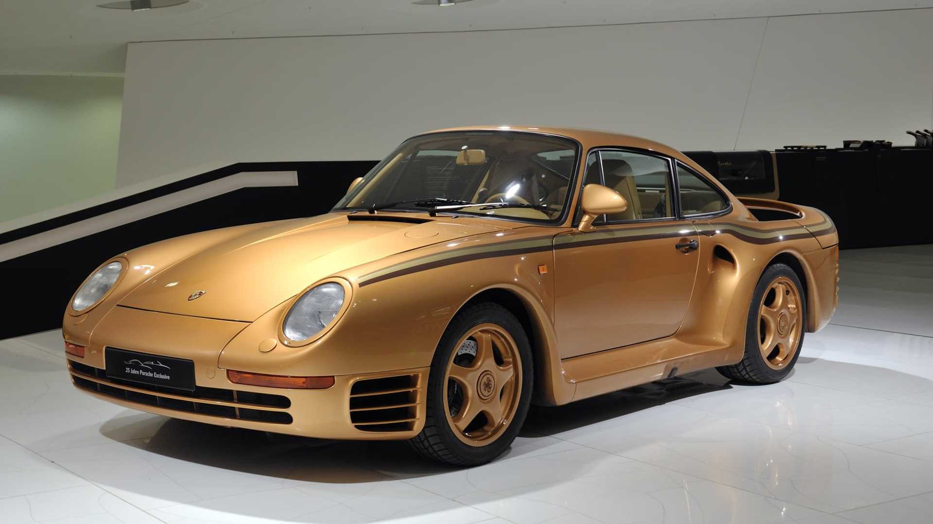 Η μια και μοναδική χρυσή Porsche 959 ενός Άραβα πρίγκιπα! [pics]
