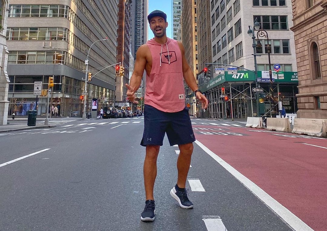 Σάκης Τανιμανίδης: Έτσι περνάει στην Νέα Υόρκη, όσο η Χριστίνα Μπόμπα είναι στην Αφρική!