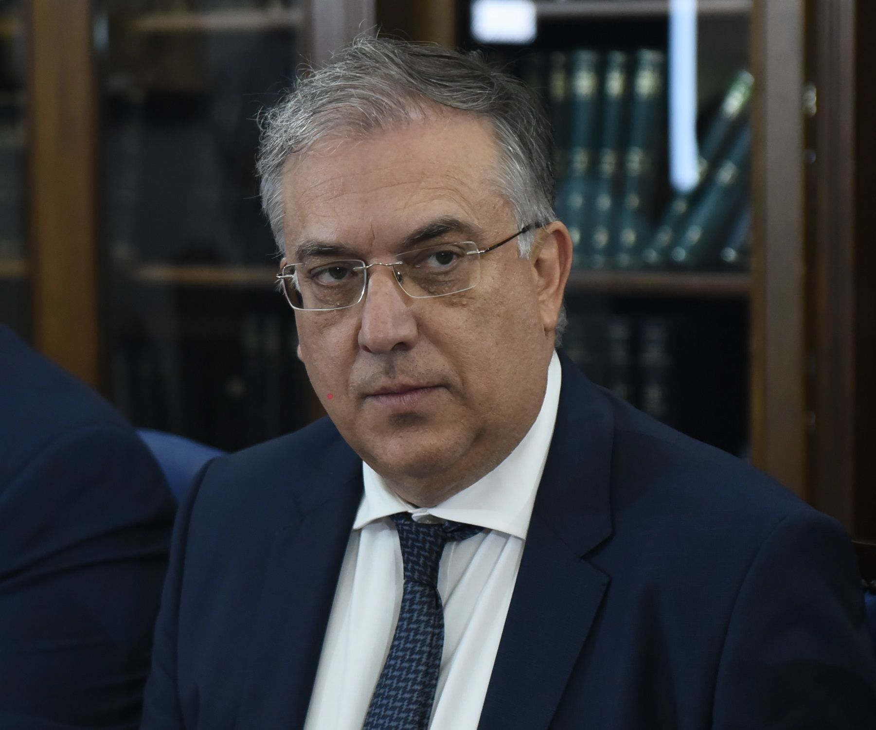 Θεοδωρικάκος: 3.000 προσλήψεις για το πρόγραμμα “Βοήθεια στο Σπίτι”