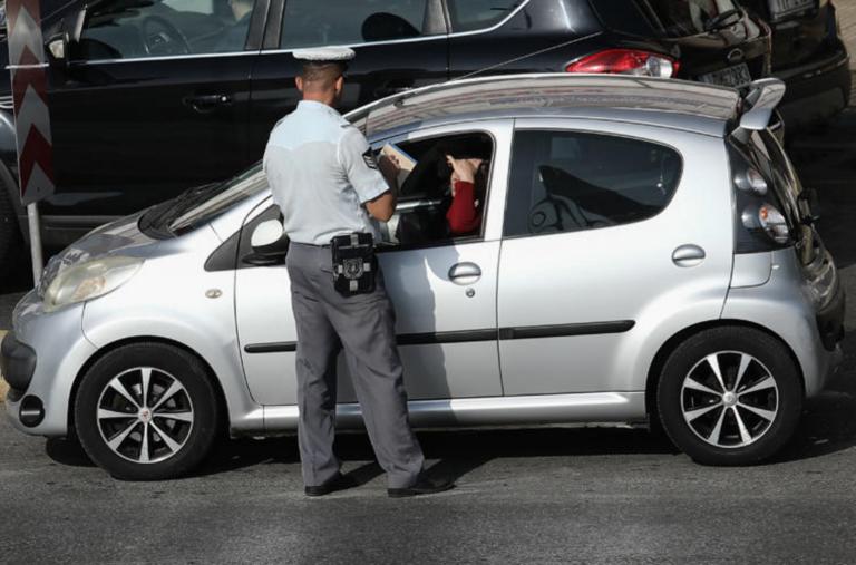 Τροχαία: Χιλιάδες κλήσεις μοίρασε το Σαββατοκύριακο – 9 οδηγοί συνελήφθησαν