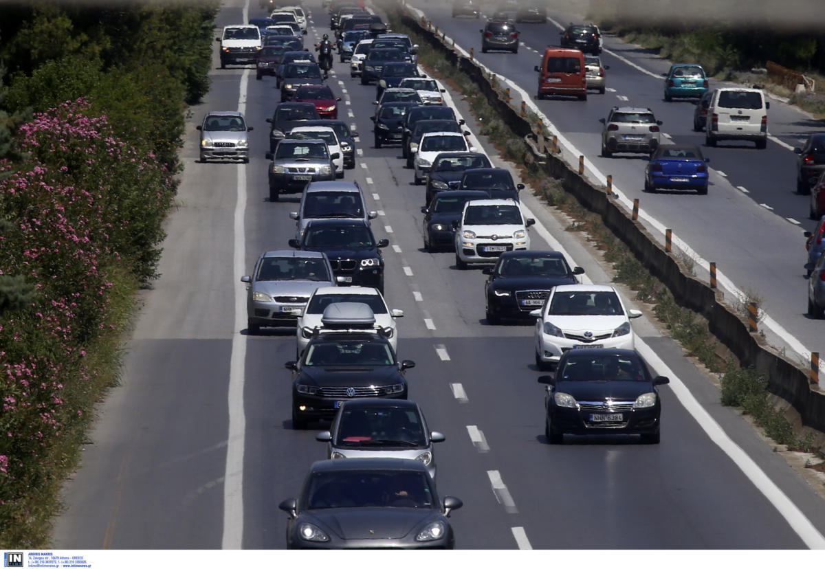 Προσοχή! Μποτιλιάρισμα στην εθνική οδό λόγω τροχαίου στις Αφίδνες