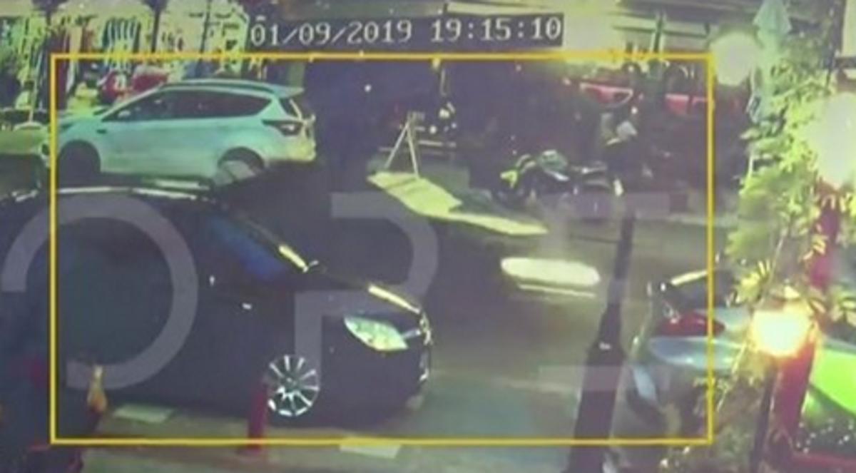 Χαλκιδική: Βίντεο ντοκουμέντο με το αυτοκίνητο που σκότωσε πατέρα μπροστά στη σύζυγο και τα δύο παιδιά του – video