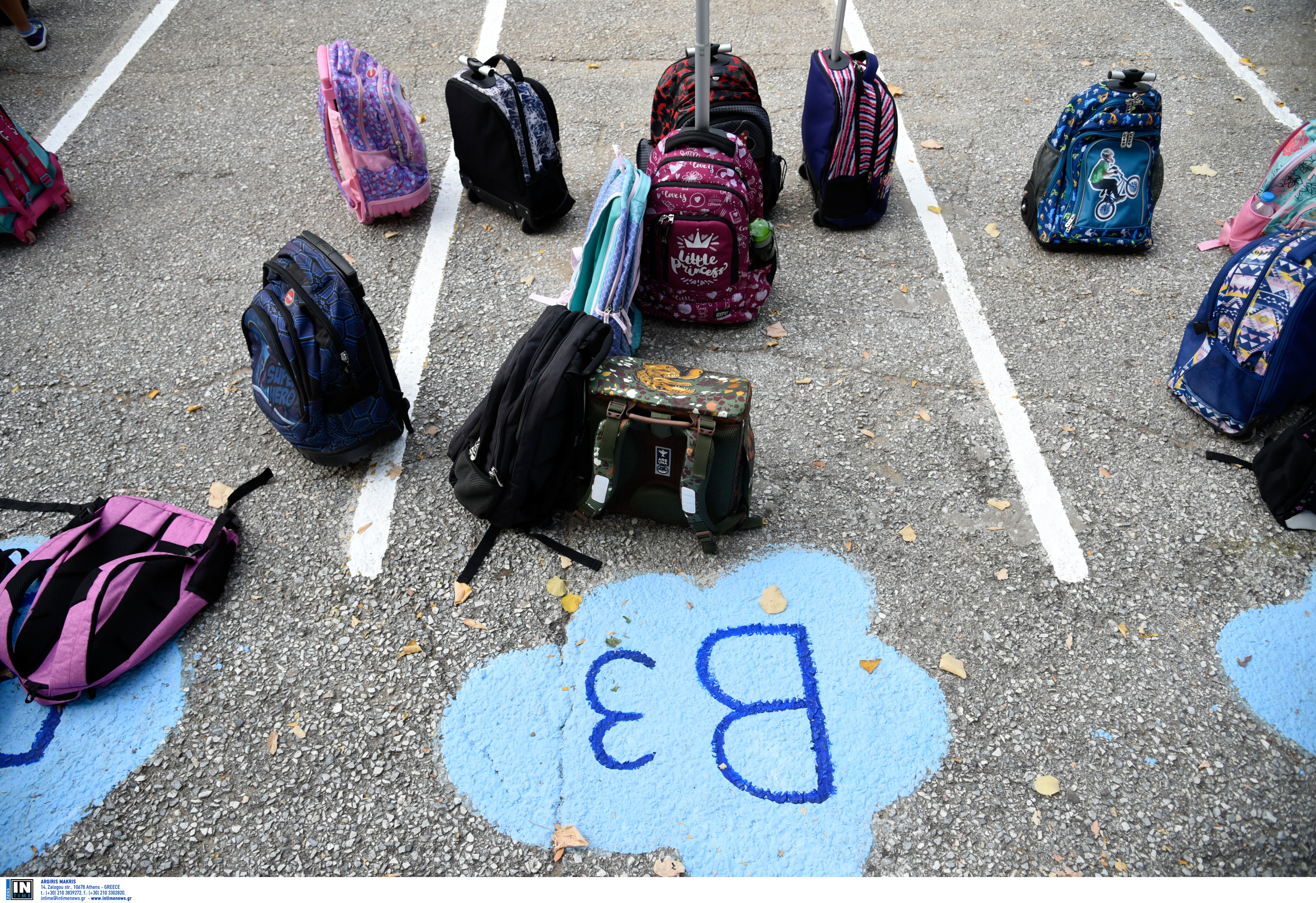 Πόσο θα κοστίσει η σχολική τσάντα – Τι πρέπει να προσέχουν οι γονείς