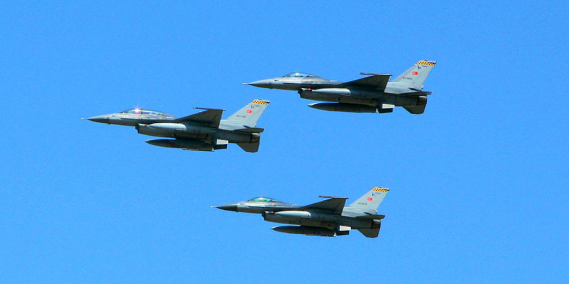 Τουρκικά μαχητικά F-16 πραγματοποίησαν πτήσεις πάνω από τη Συρία