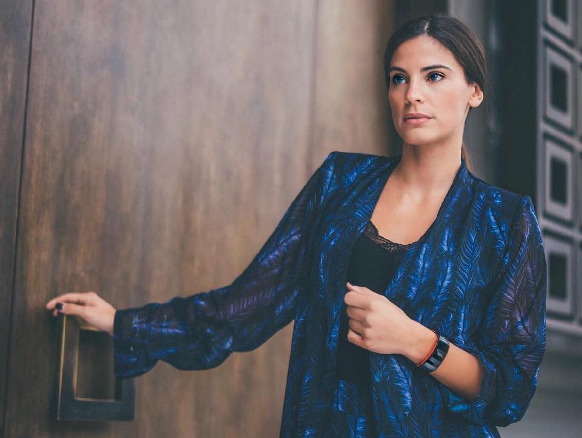 Η Χριστίνα Μπόμπα μας δείχνει το σαλόνι του σπιτιού της στο Κολωνάκι!