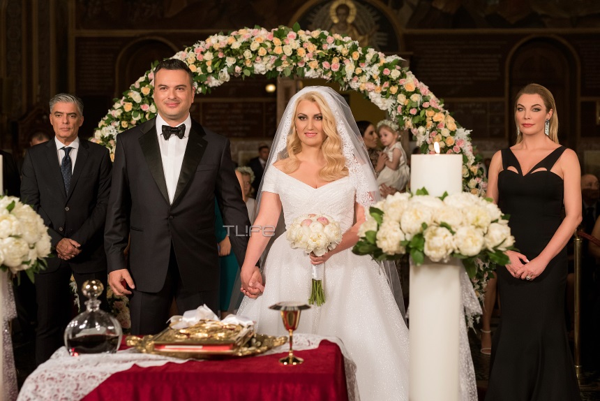 Τατιάνα Στεφανίδου – Νίκος Ευαγγελάτος: Έγιναν κουμπάροι! Νέες φωτογραφίες από τον λαμπερό γάμο της Γιάννας Παναγοπούλου!