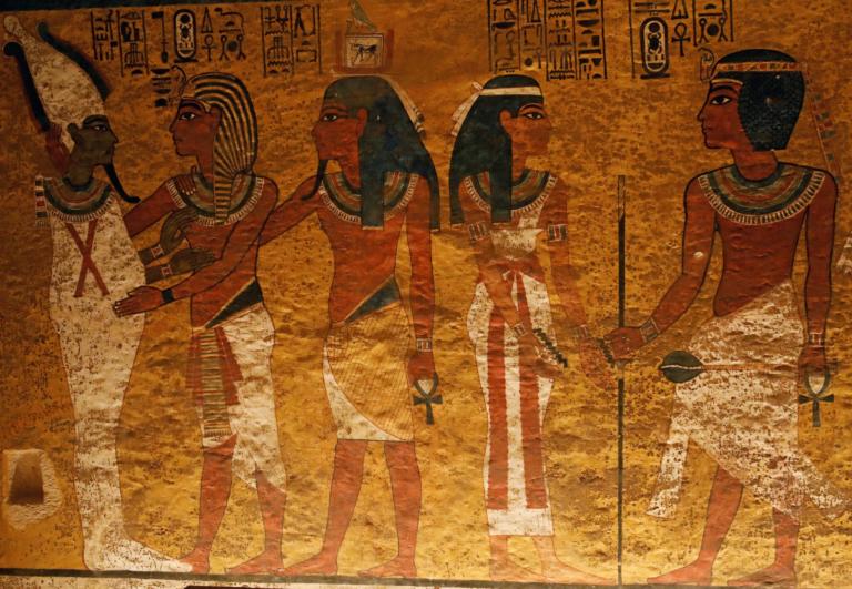 Απίστευτη ανακάλυψη! Άθικτες χρωματιστές σαρκοφάγοι ήρθαν στο φως στην Αίγυπτο - Εικόνες προκαλούν δέος!
