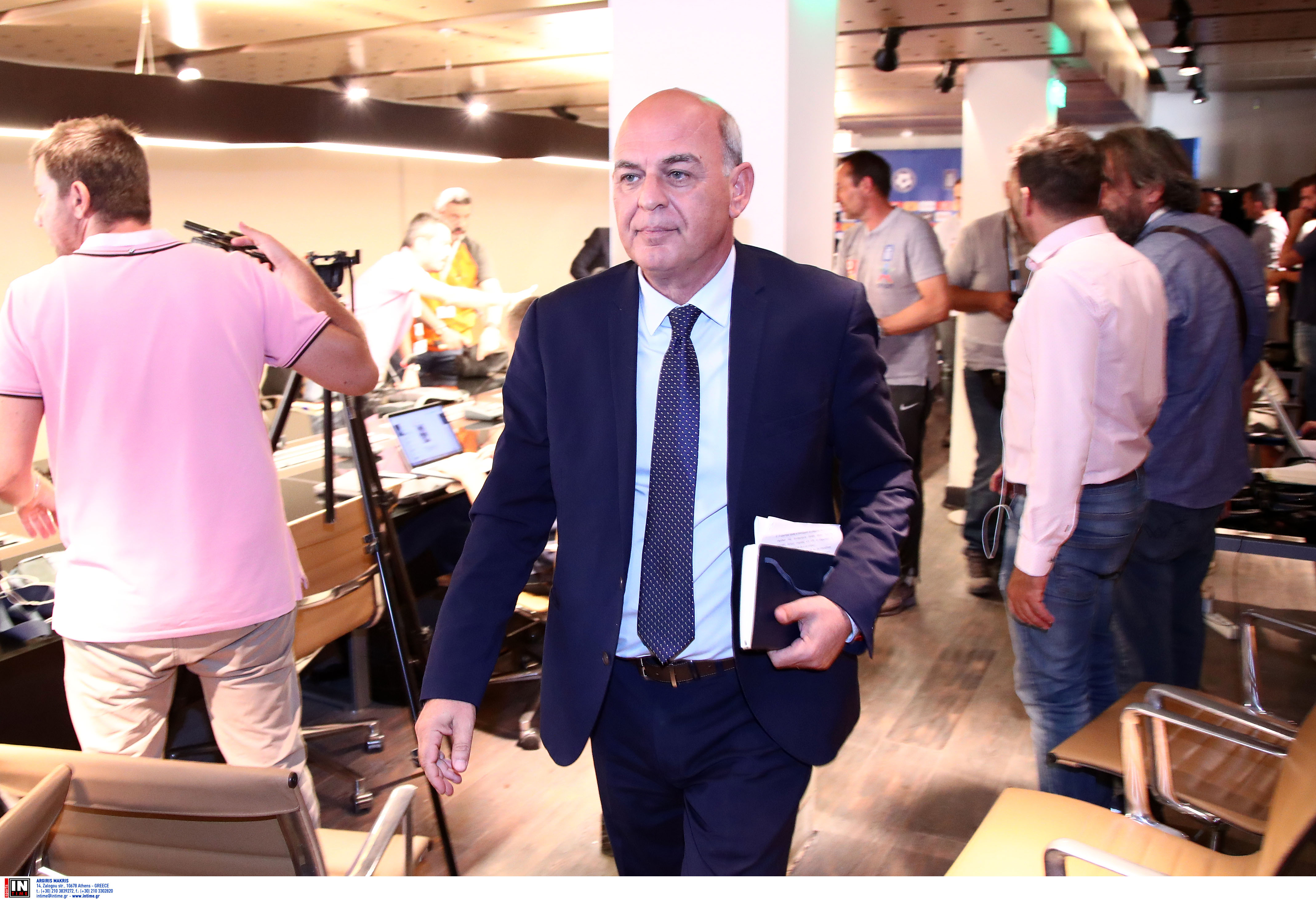 Γραμμένος: “Κανένα κανάλι δεν έχει εμπλοκή στο VAR!”