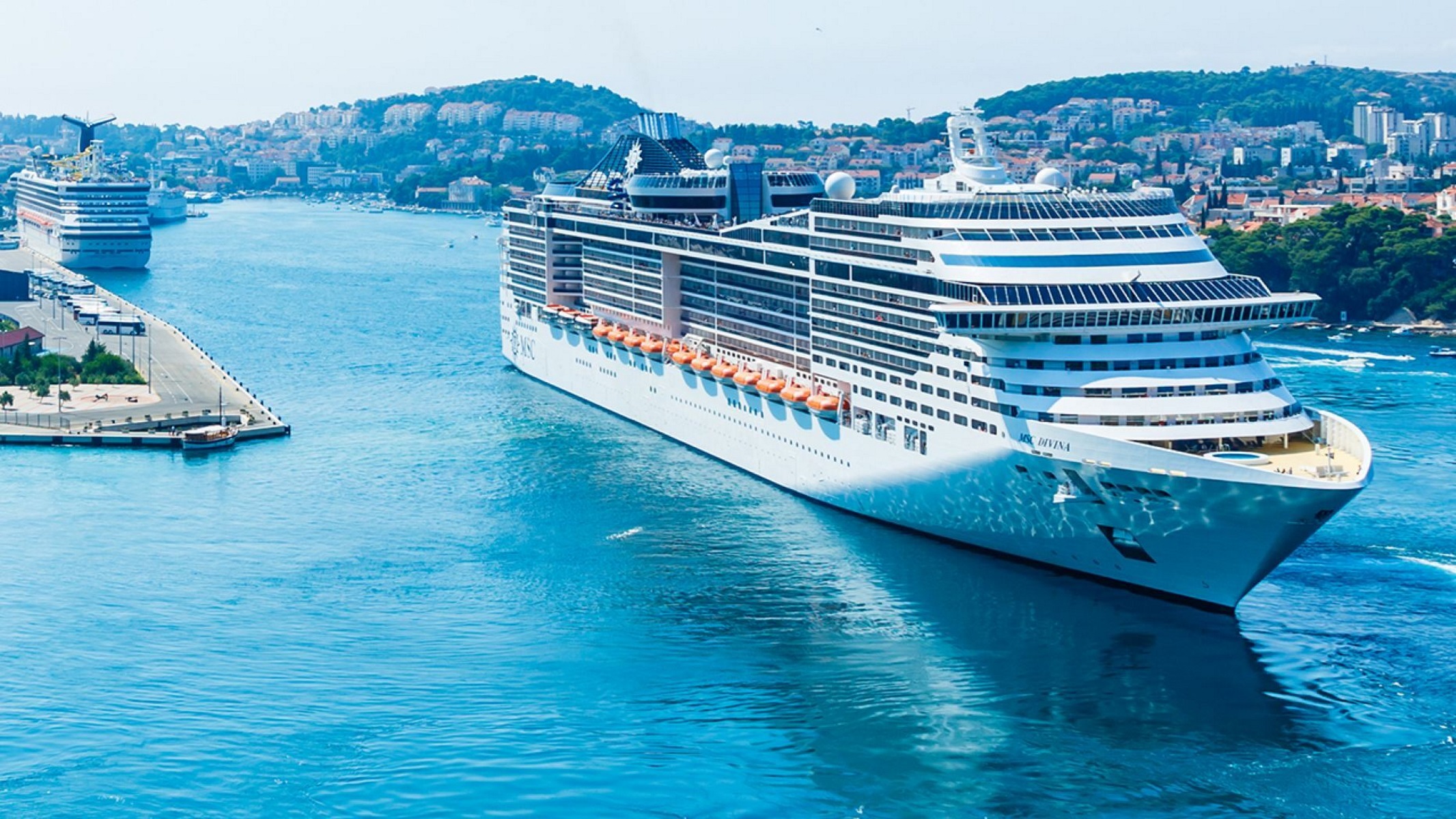 Το κρουαζιερόπλοιο MSC Divina