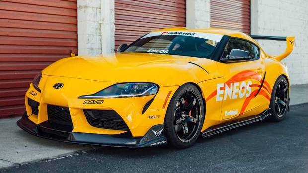 Η νέα Toyota Supra απέκτησε τη «φτερούγα» που της αξίζει [pics]