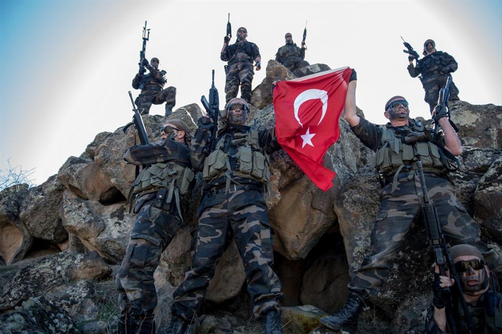 Προκαλεί η Γενί Σαφάκ: “Τρύπιο το ευρωπαϊκό εμπάργκο όπλων – Η Τουρκία έχει εναλλακτικές λύσεις”