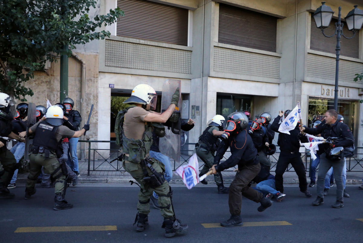 Επίσκεψη Πομπέο: Ένταση και χημικά στο κέντρο της Αθήνας [Pics]