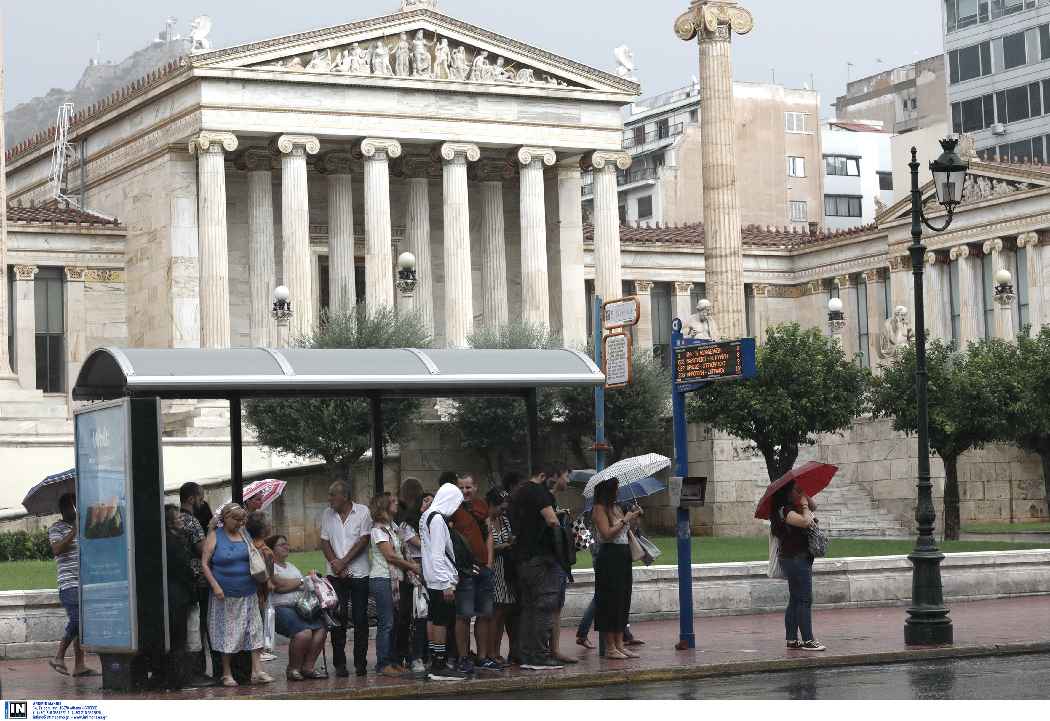 Καιρός: Καταιγίδες έως το βράδυ – Πότε θα «χτυπήσει» Αθήνα και Θεσσαλονίκη η κακοκαιρία