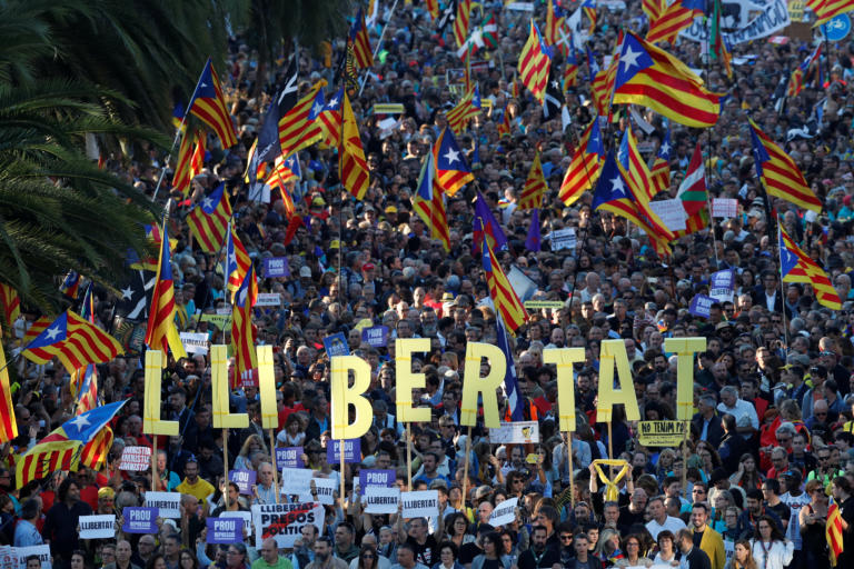 Χιλιάδες διαδηλωτές και πάλι στη Βαρκελώνη! Ζητούν την απελευθέρωση των αυτονομιστών πολιτικών