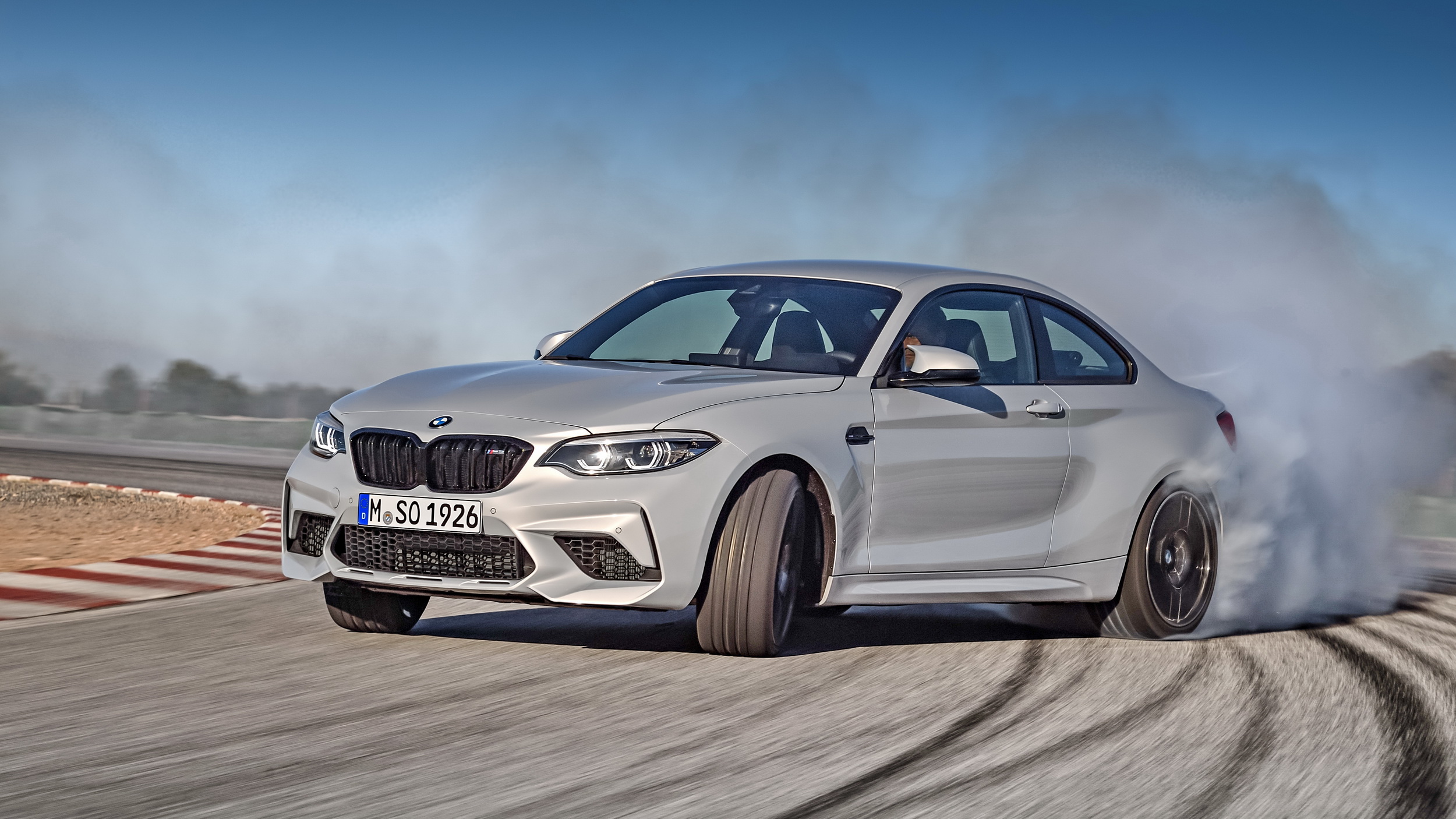 Η BMW M2 θα παραμείνει πισωκίνητη