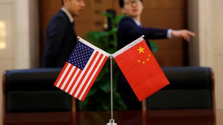 Κίνα: Ελπίζουμε να συνεργαστούμε με τις ΗΠΑ και να τελειώσει ο εμπορικός πόλεμος