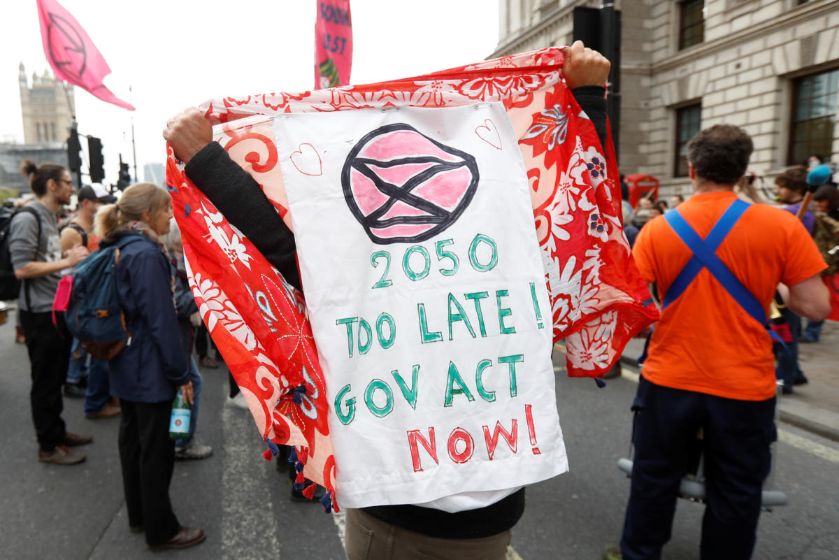 Λονδίνο: Χειροπέδες σε 21 ακτιβιστές για το κλίμα