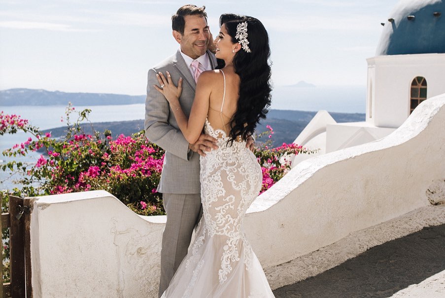 Ο χλιδάτος γάμος του πλαστικού του Χόλλυγουντ στη Σαντορίνη με 28χρονη Ελληνίδα! ΒΙΝΤΕΟ