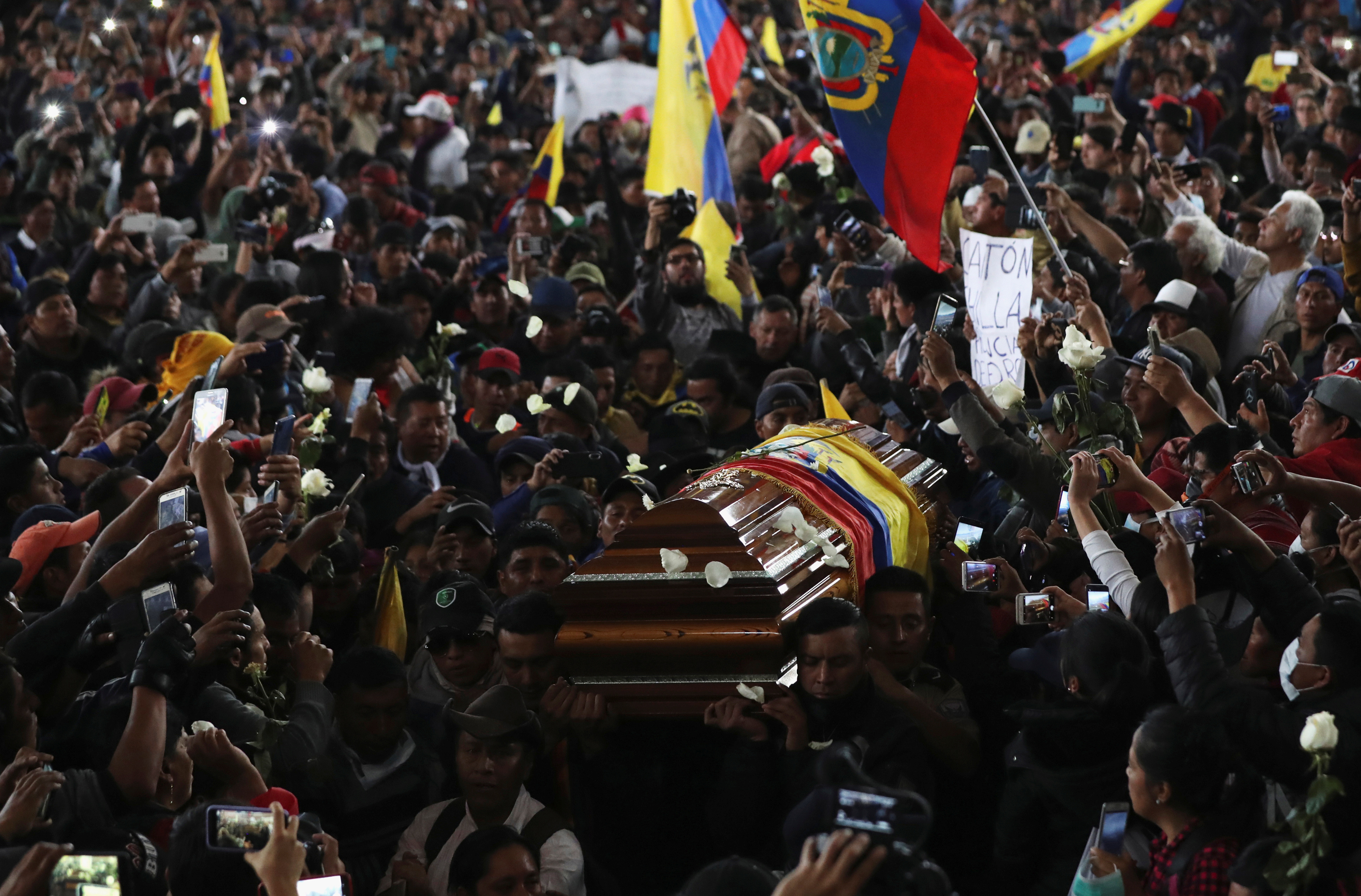 Εκουαδόρ: Στους 5 οι νεκροί των διαδηλώσεων – Ελεύθεροι οι 10 αστυνομικοί που ήταν αιχμάλωτοι